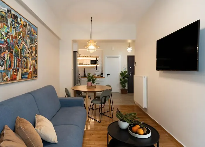 Adela\'S 1 Bedroom & Living Room