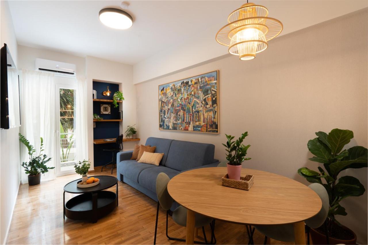 Adela's 1 Bedroom & Living Appartement